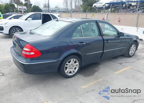 2004 Mercedes-Benz E 320 z USA, uszkodzony, nr VIN WDBUF65J64A410689